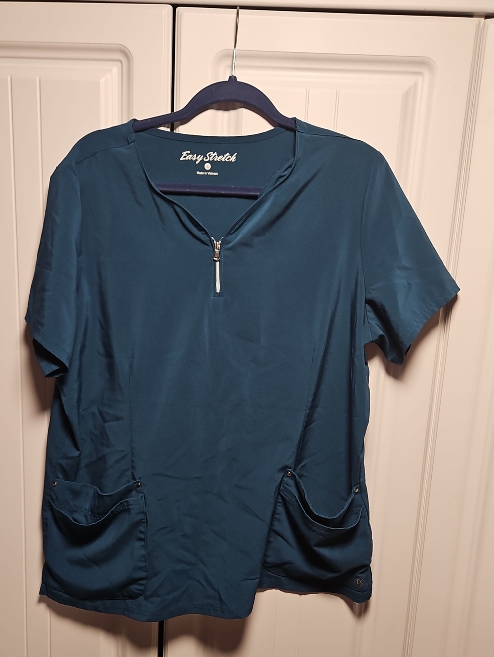 Easy Stretch Women's Teal Short-Sleeve Zip-Front Top